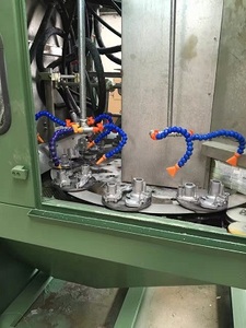 铝件自动喷砂机 (4).JPG